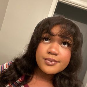 Meet your Posher, Destini